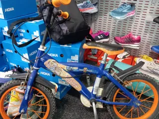 Bicicleta infantil azul