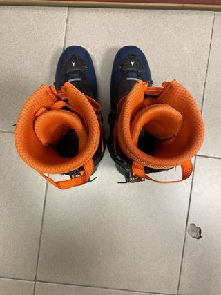 Botas Esquí Travesía Atomic Backland modelo clasic