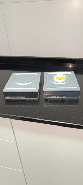 2 Lectores CD-DVD LG para PC