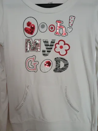 Camiseta blanca con lentejuelas