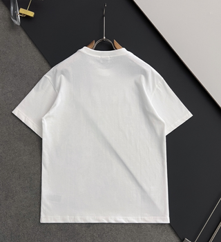 Camiseta Givenchy Blanca con Logo Rojo