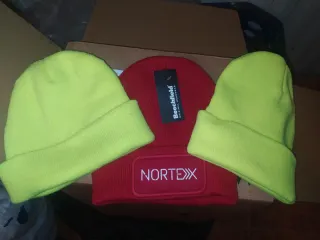 GORROS DE LANA DE TRABAJO .Sin estrenar