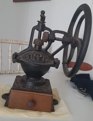 Molinillo de café de hierro fundido