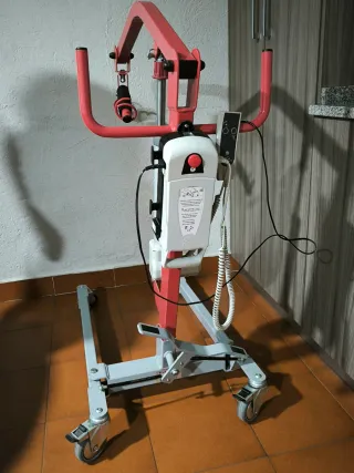 SE ALQUILAN: grúas geriátricas