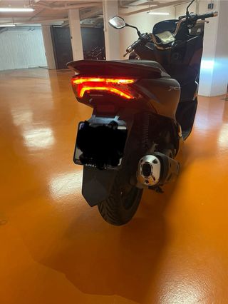 Honda PCX 125 Negra