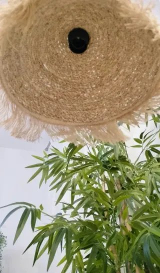 Lámpara de seagrass natural