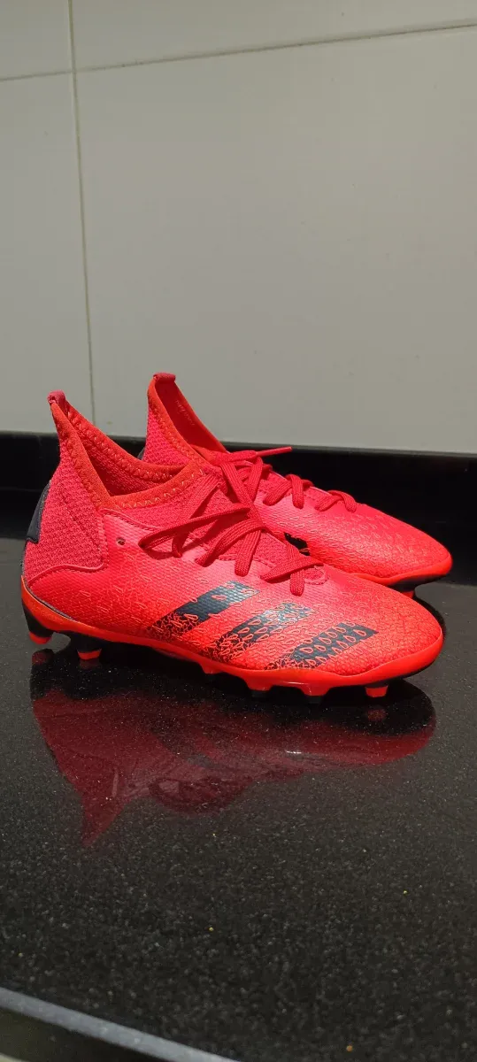 T.29 Botas de fútbol Adidas Predator A ESTRENAR