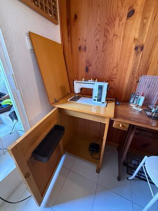 Mueble y Máquina de coser SIGMA 2000 NS SUPERMATIC