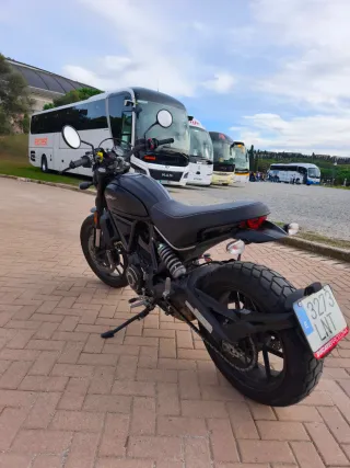 Ducati Scrambler Icon 2021