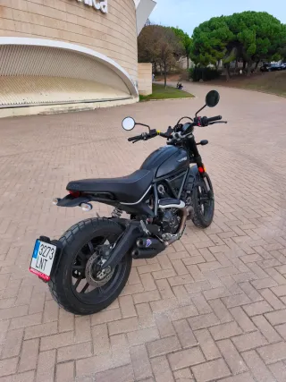 Ducati Scrambler Icon 2021