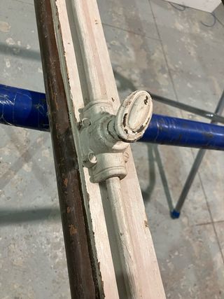 Puertas y ventanas antiguas de madera