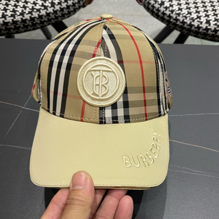 Gorra Burberry Clásica Check Beige