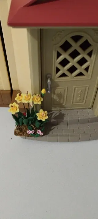 Flores de resina y arena en miniatura dollhouse