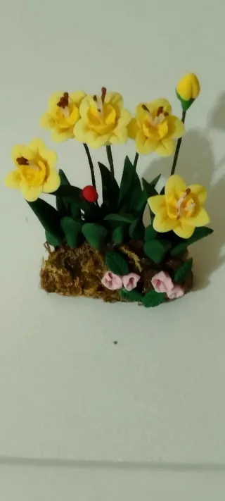 Flores de resina y arena en miniatura dollhouse