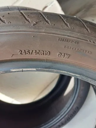 Neumáticos Goodyear 245/40/19 94W