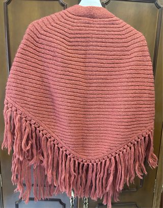 Chal artesanal vintage tejido con flecos
