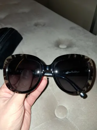 Occhiali da sole donna neri e marroni