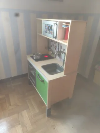Cocina infantil de juguete