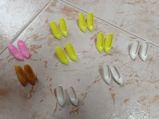 Zapatos Barbie tacón (varios colores)