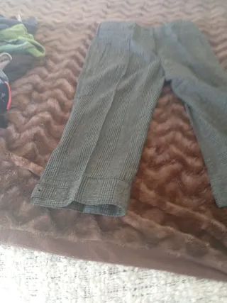 Pantalón invierno Adolfo Domínguez gris burdeos