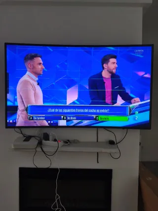 Televisión Samsung smart TV 55'' curve.