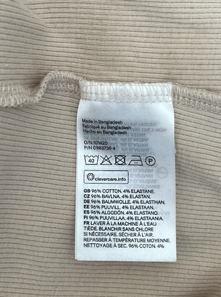 Vestido premamá cruzado beige con lazo manga larga