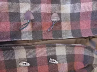 Trenca cuadros capucha