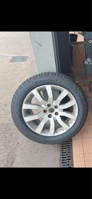 Juego llantas y neumáticos de Range Rover