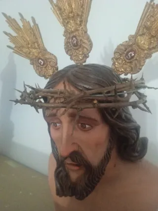 Busto Cristo con corona de espinas