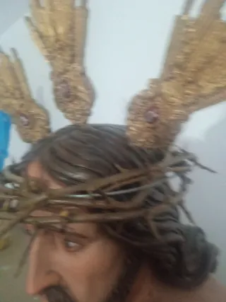 Busto Cristo con corona de espinas