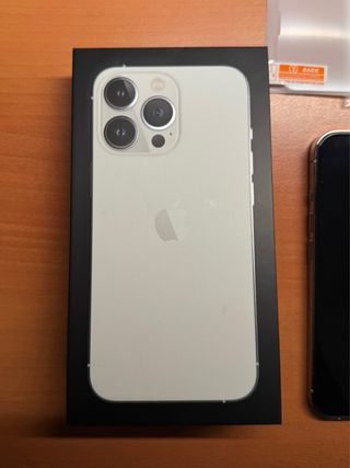 iPhone 13 Pro 256GB + Caricabatterie + Custodia