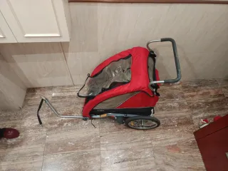 Remolque infantil para bicicleta