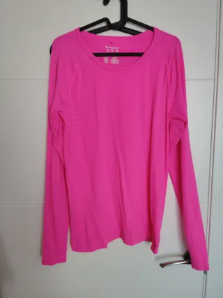 Camiseta deportiva manga larga rosa