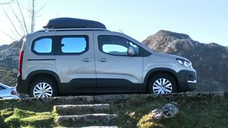 Parasol Oscurecedor Térmico Peugeot Rifter