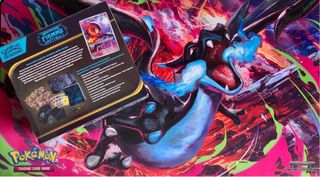 Set Allenatore Fuoriclasse Pokémon Fiamme Spettral