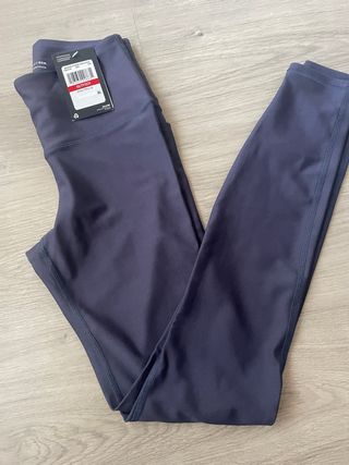 Mallas Under Armour Moradas Talla XS