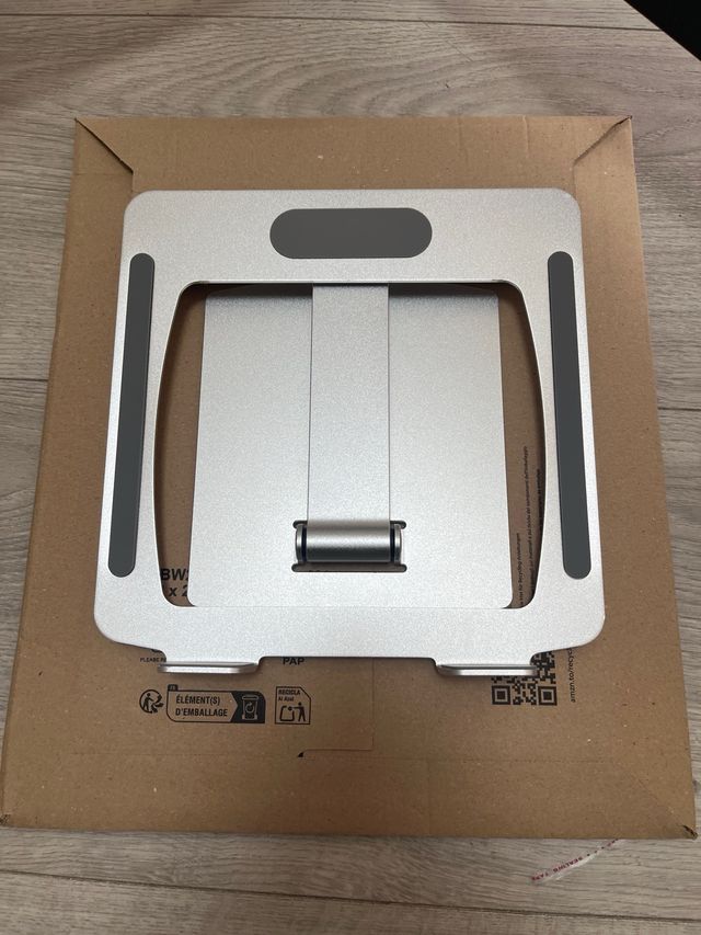 Suporte Ajustável de Mesa para Laptop em Alumínio