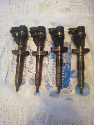 4 Inyectores 2.2 CDI Renault Opel