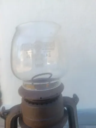 Antiguo farol de petróleo