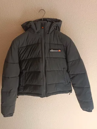 Plumas Ellesse negro