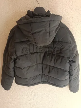 Plumas Ellesse negro