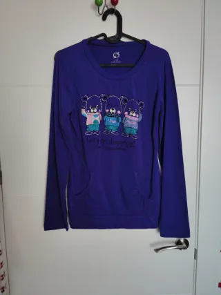 Camiseta morada con ositos y bolsillo