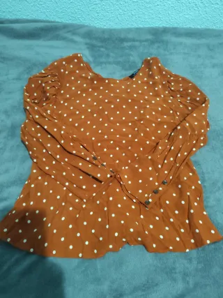 Blusa marron lunares manga larga L