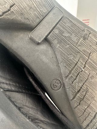 Botines negros piel T39