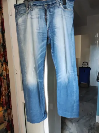 Pantalón Levis 504 Azul
