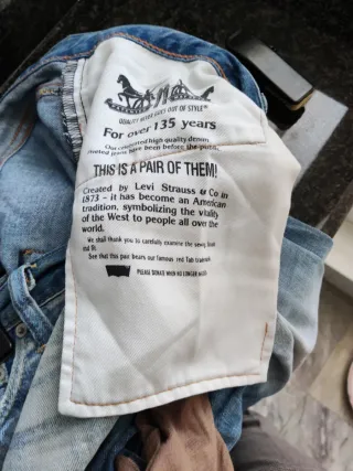 Pantalón Levis 504 Azul