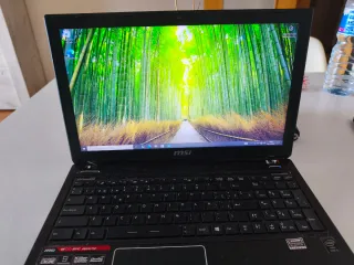 Portátil MSI i5-4210H 12GB RAM 466GB HDD