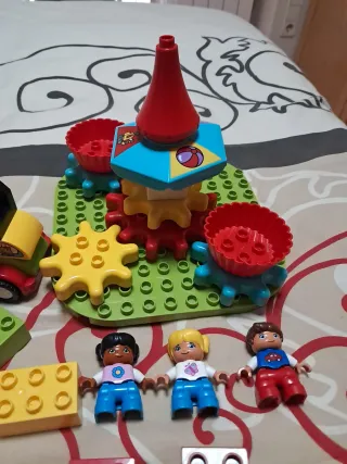 LEGO DUPLO CARRUSEL+LEGO DUPLO 2 COCHES+COCHES.URG