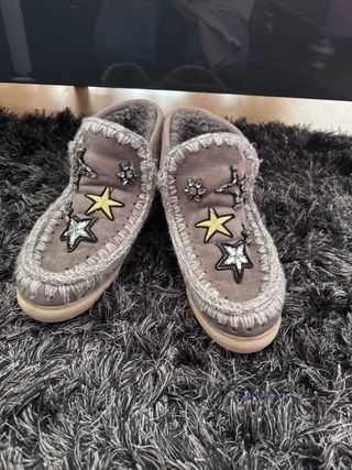 Botas MOU cuña estrellas