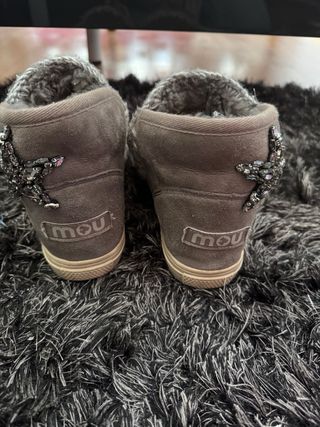Botas MOU cuña estrellas